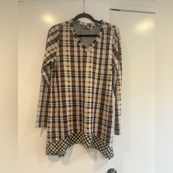 LOGO by Lori Goldstein Mixed Plaid V-neck Knit Tunic Top Evergreen Combo L - Picture 2 of 11